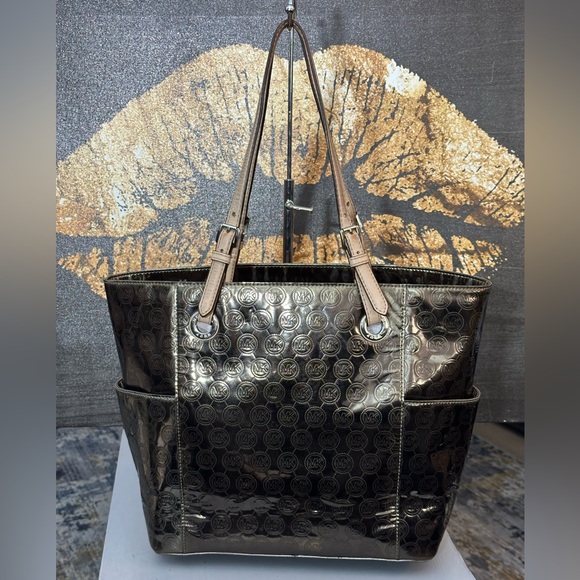 MICHAEL Michael Kors Jet Set Mirror Metallic East/West Signature Tote Bag - Picture 2 of 15